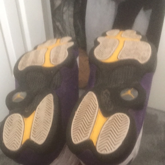 Jordan 13 retro lakers purple white size 9 - Picture 6 of 6